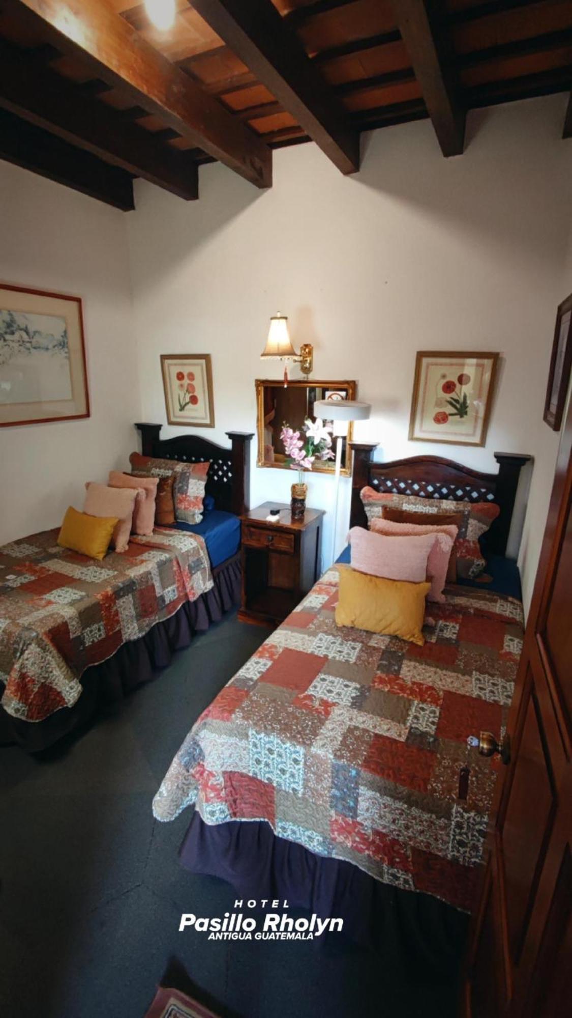 אנטיגואה גואטמלה Hotel Rholyn Pura Vida !! מראה חיצוני תמונה